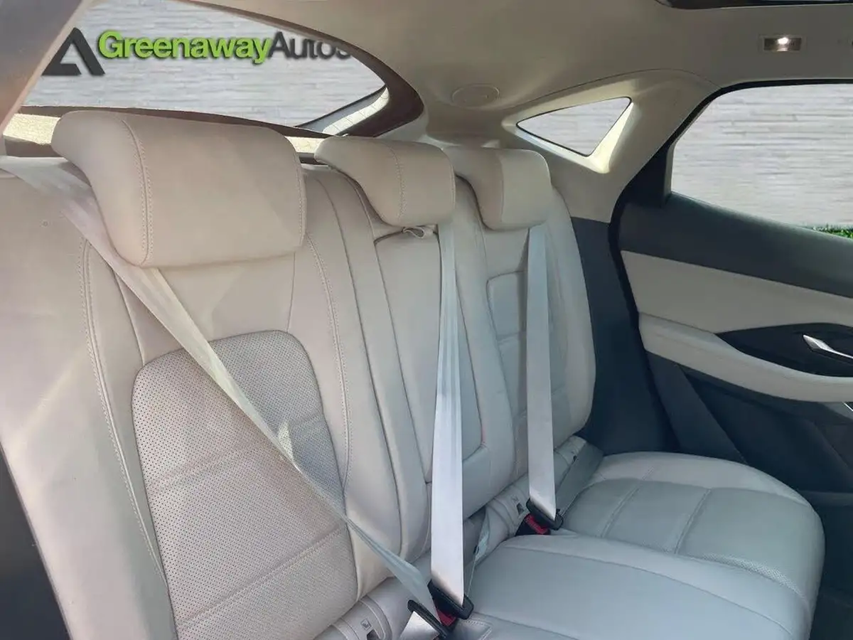 2018-jaguar-e-pace-20-i4-s-big-21