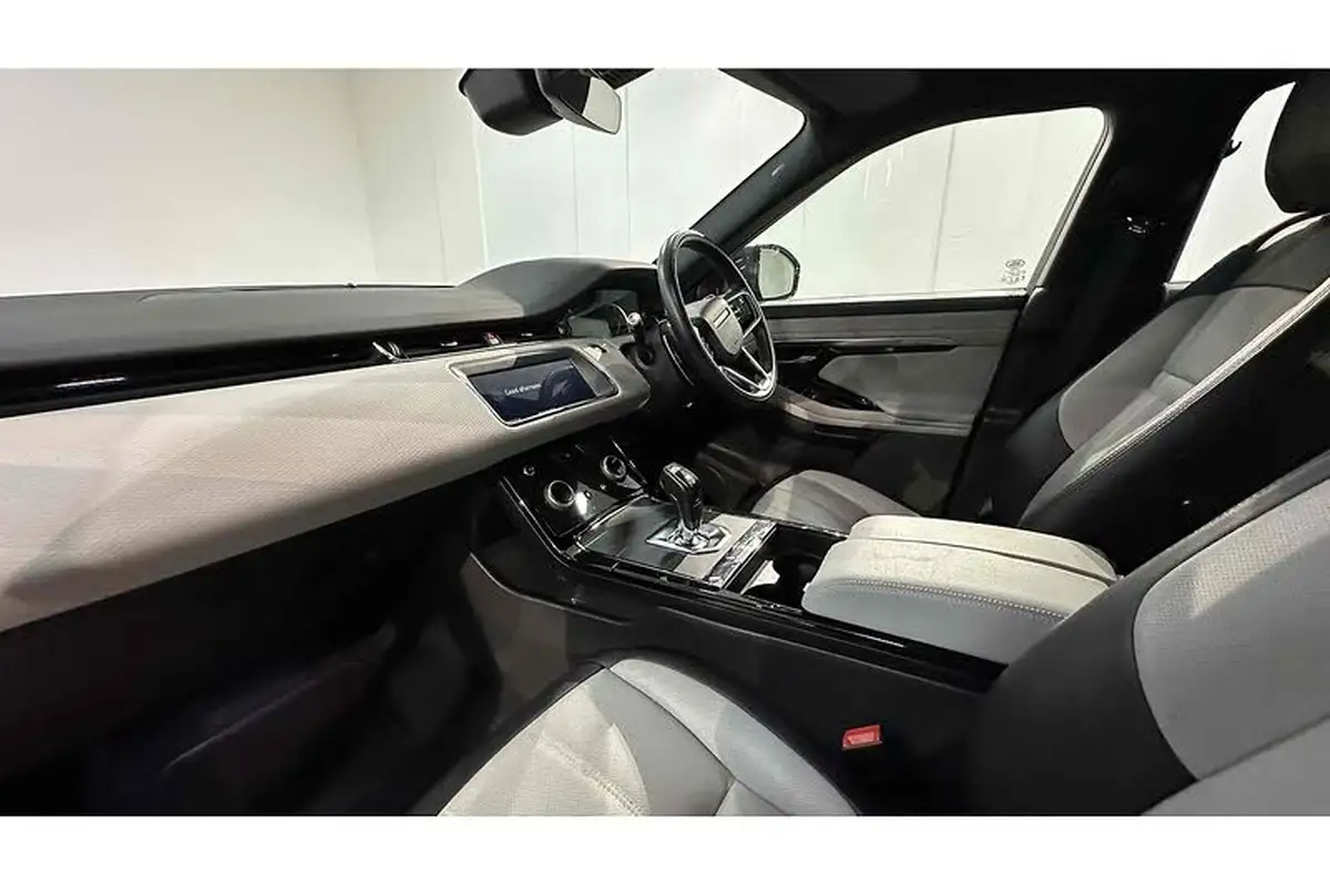 2021-land-rover-range-rover-evoque-15-p300e-r-dynamic-s-big-22