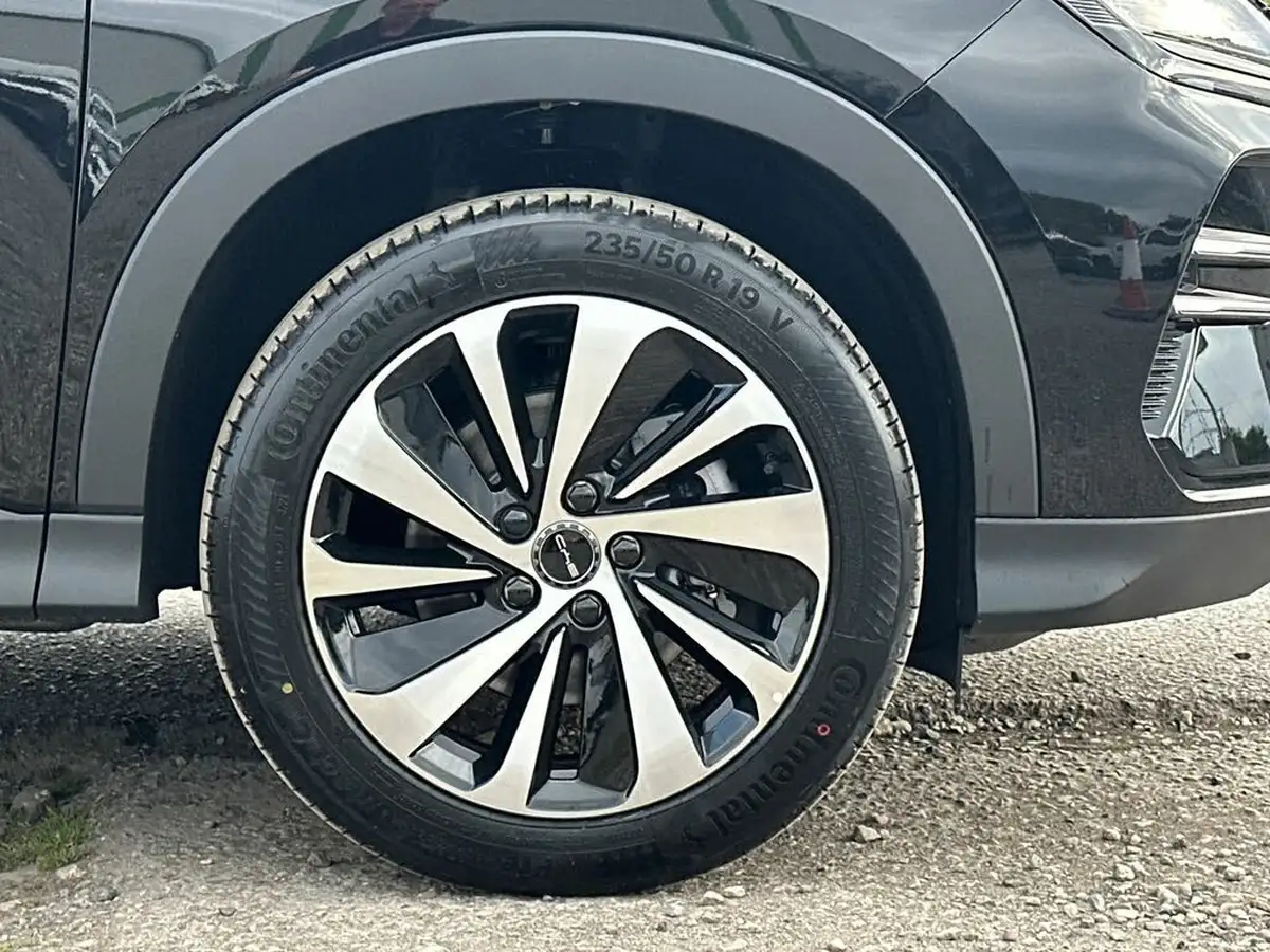 2025-byd-seal-15-comfort-big-14