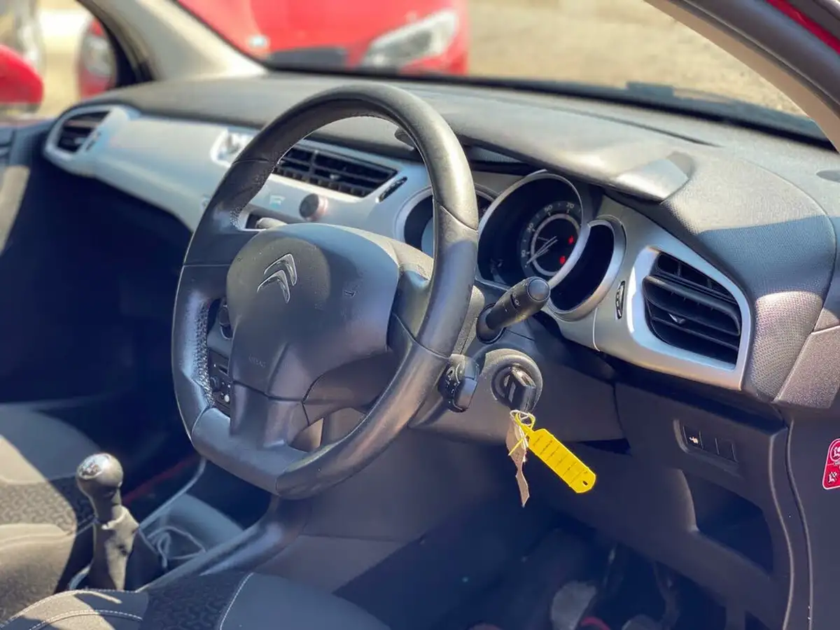 2011-citroen-c3-14-vtr-16v-95ps-1397cc-big-6