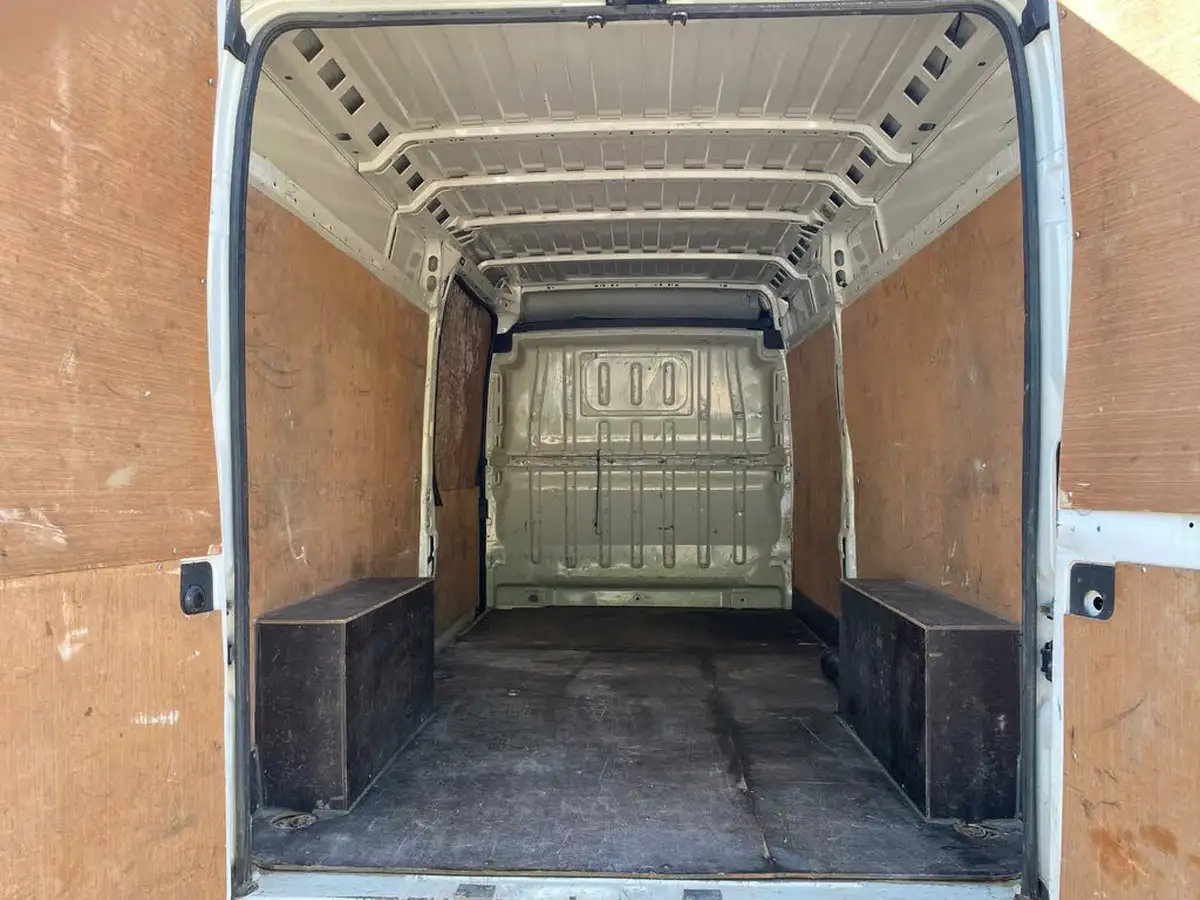 2018-peugeot-boxer-20-bluehdi-professional-335-l3-h2-big-12
