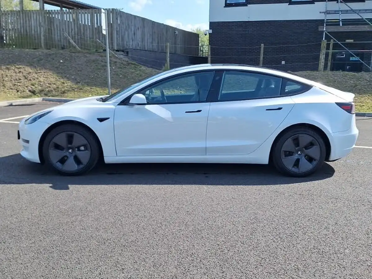 2020-tesla-model-3-e-long-range-big-3