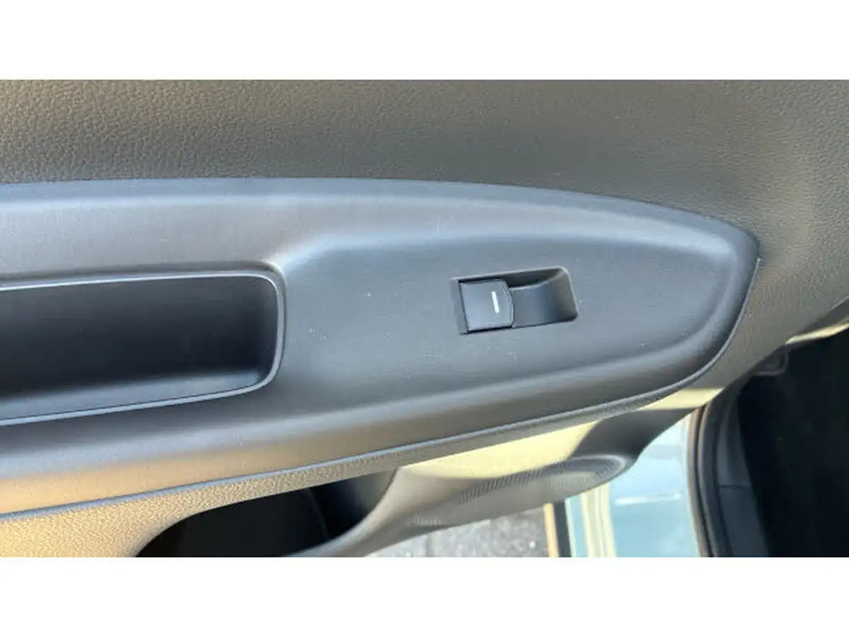 2025-honda-jazz-15-i-mmd-crosstar-advance-big-30