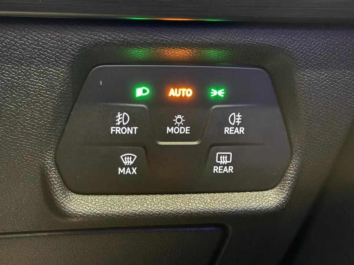 2021-cupra-formentor-14-e-hybrid-vz2-big-35