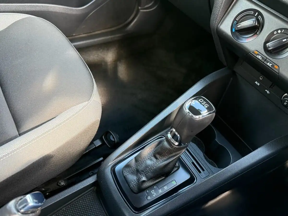 2015-skoda-fabia-12-tsi-se-109ps-hatchback-dsg-big-28