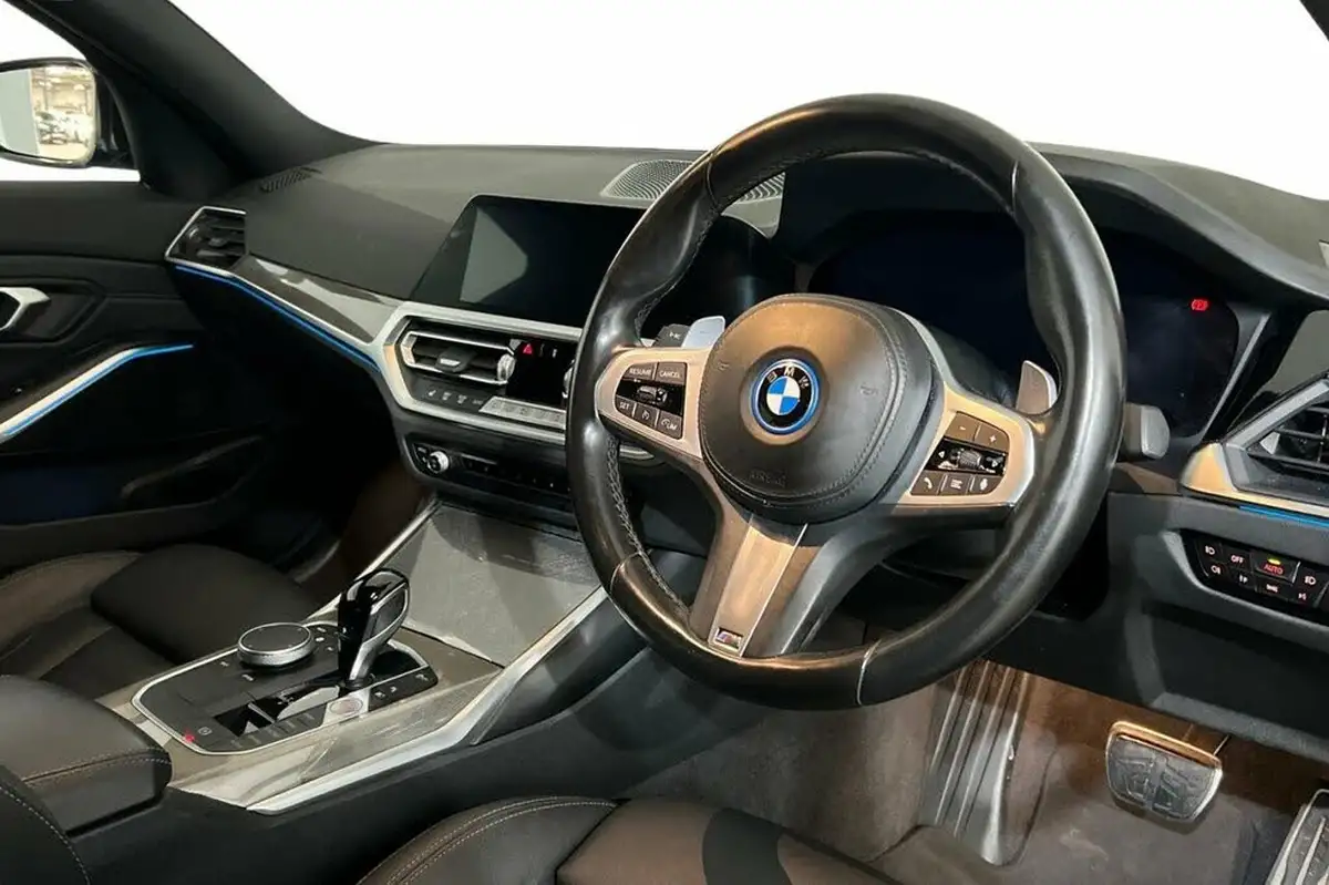 2021-bmw-3-series-20-330e-m-sport-pro-edition-saloon-4d-big-8