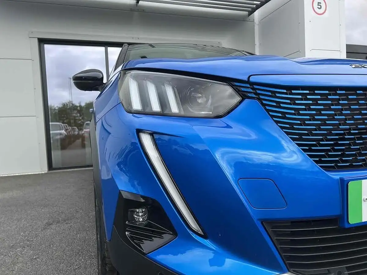 2021-peugeot-2008-suv-e-gt-premium-big-10