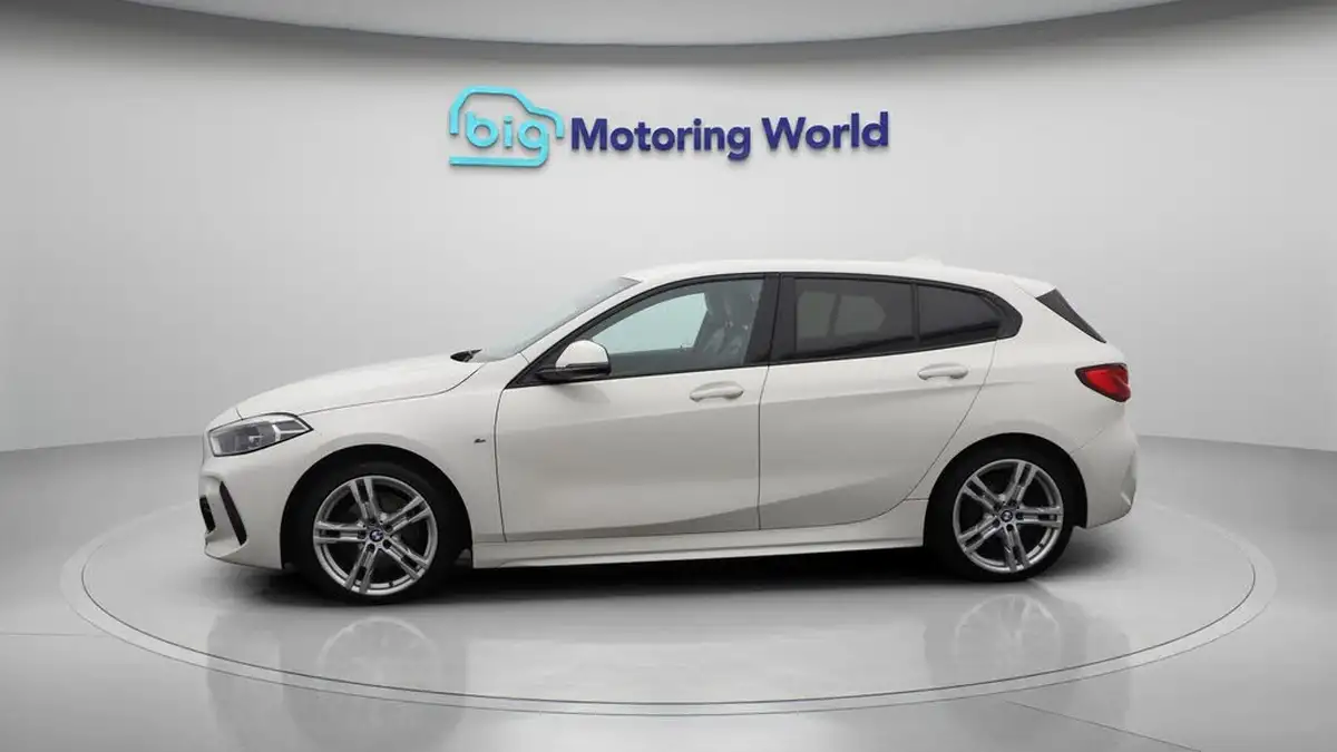 2019-bmw-1-series-15-118i-m-sport-138bhp-5d-big-4