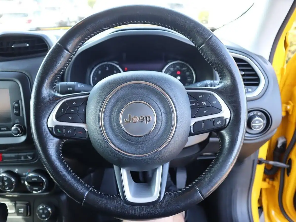 2015-jeep-renegade-20td-limited-auto-big-31