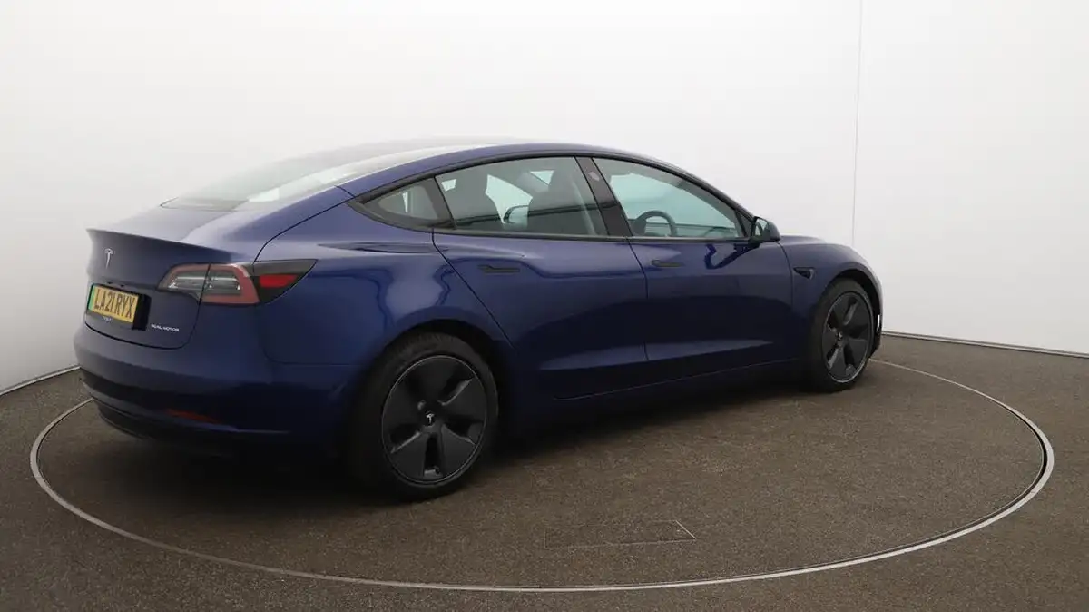 2021-tesla-model-3-e-long-range-4x4-big-52