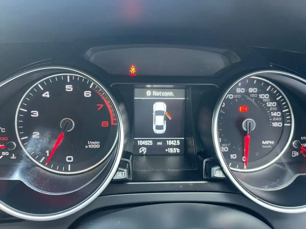 2015-audi-a5-20-tfsi-quattro-black-edition-plus-coupe-2d-big-28