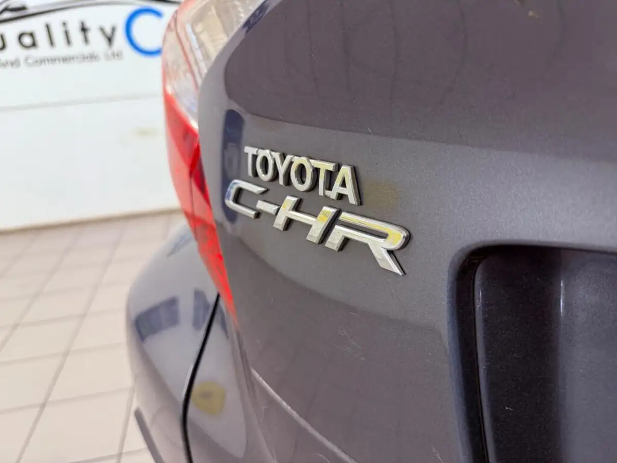 2017-toyota-c-hr-18-vvt-i-excel-big-38