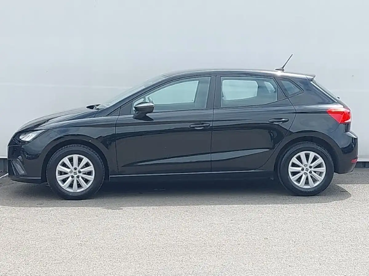 2023-seat-ibiza-10-mpi-se-big-3