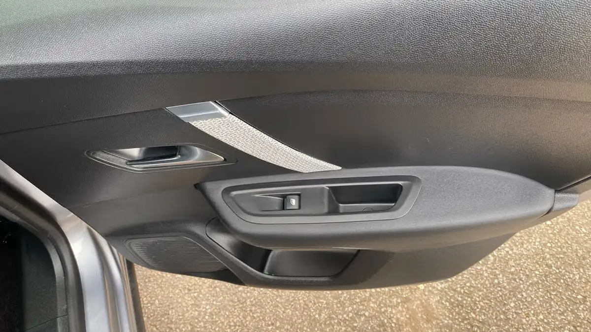 2024-citroen-c4-12-puretech-max-130ps-ss-eat8-big-31