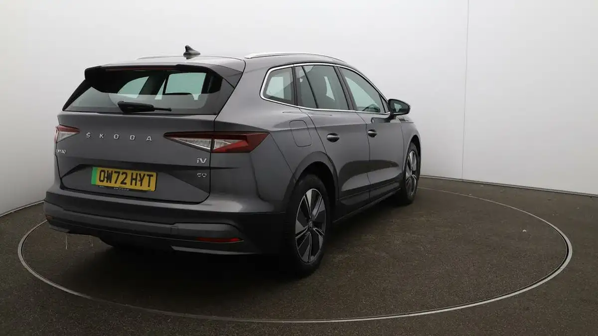 2022-skoda-enyaq-e-60-big-55