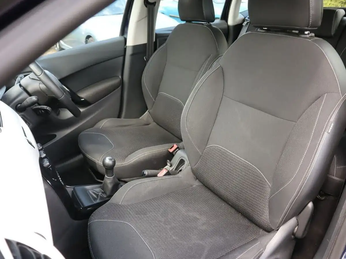 2013-citroen-c3-12-selection-82ps-big-31