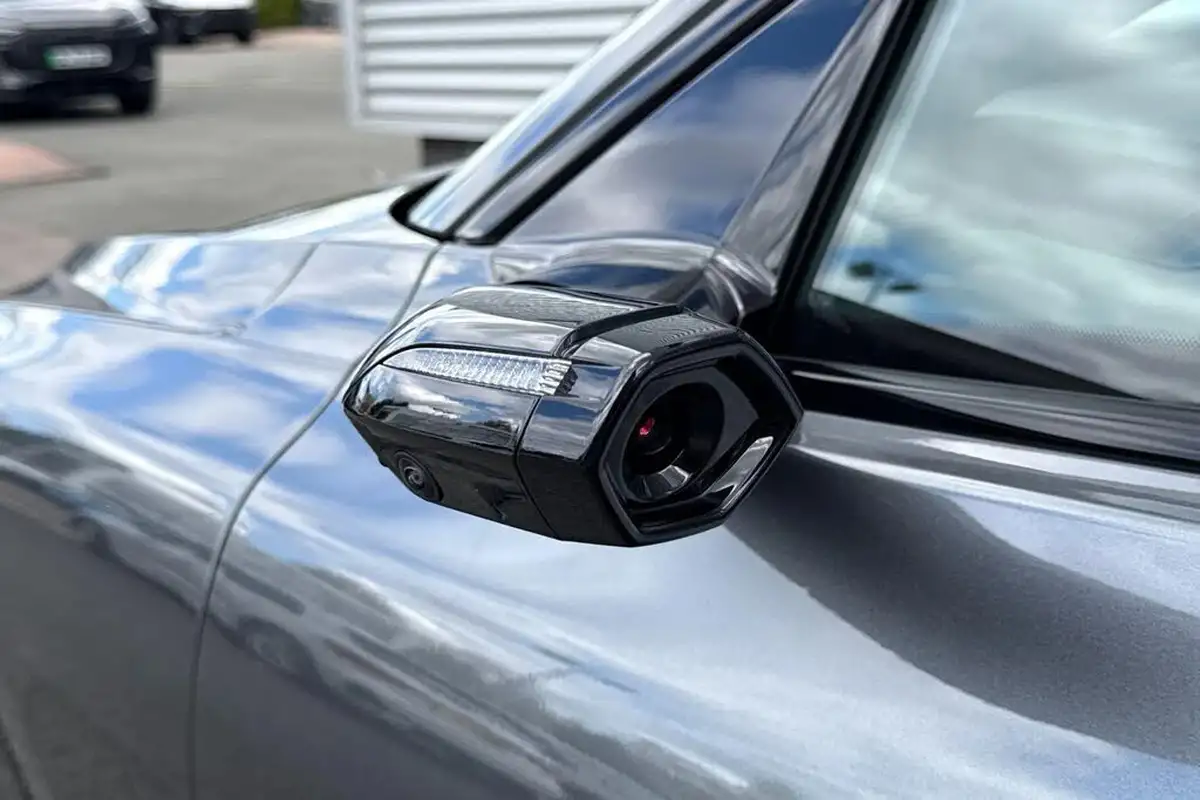 2025-audi-s6-e-tron-e-launch-edition-big-55