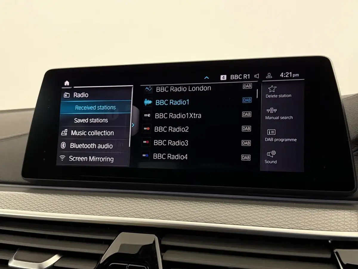2019-bmw-5-series-big-21