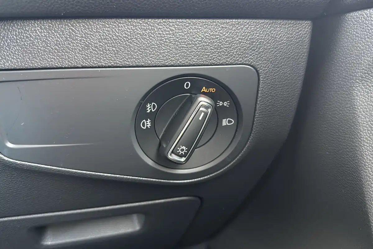 2018-volkswagen-tiguan-allspace-20tdi-se-nav-150ps-4motion-ss-dsg-big-21