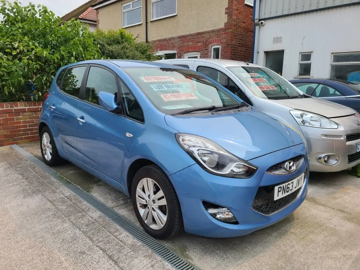 2014-hyundai-ix20-16-active-125ps-big-0