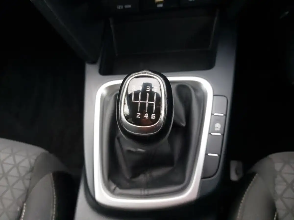 2020-kia-xceed-10-t-gdi-2-big-17