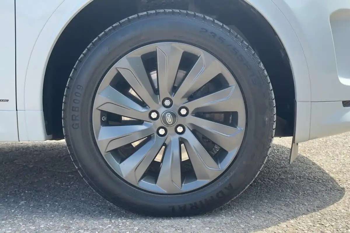 2019-land-rover-discovery-sport-20-d180-r-dynamic-se-big-46
