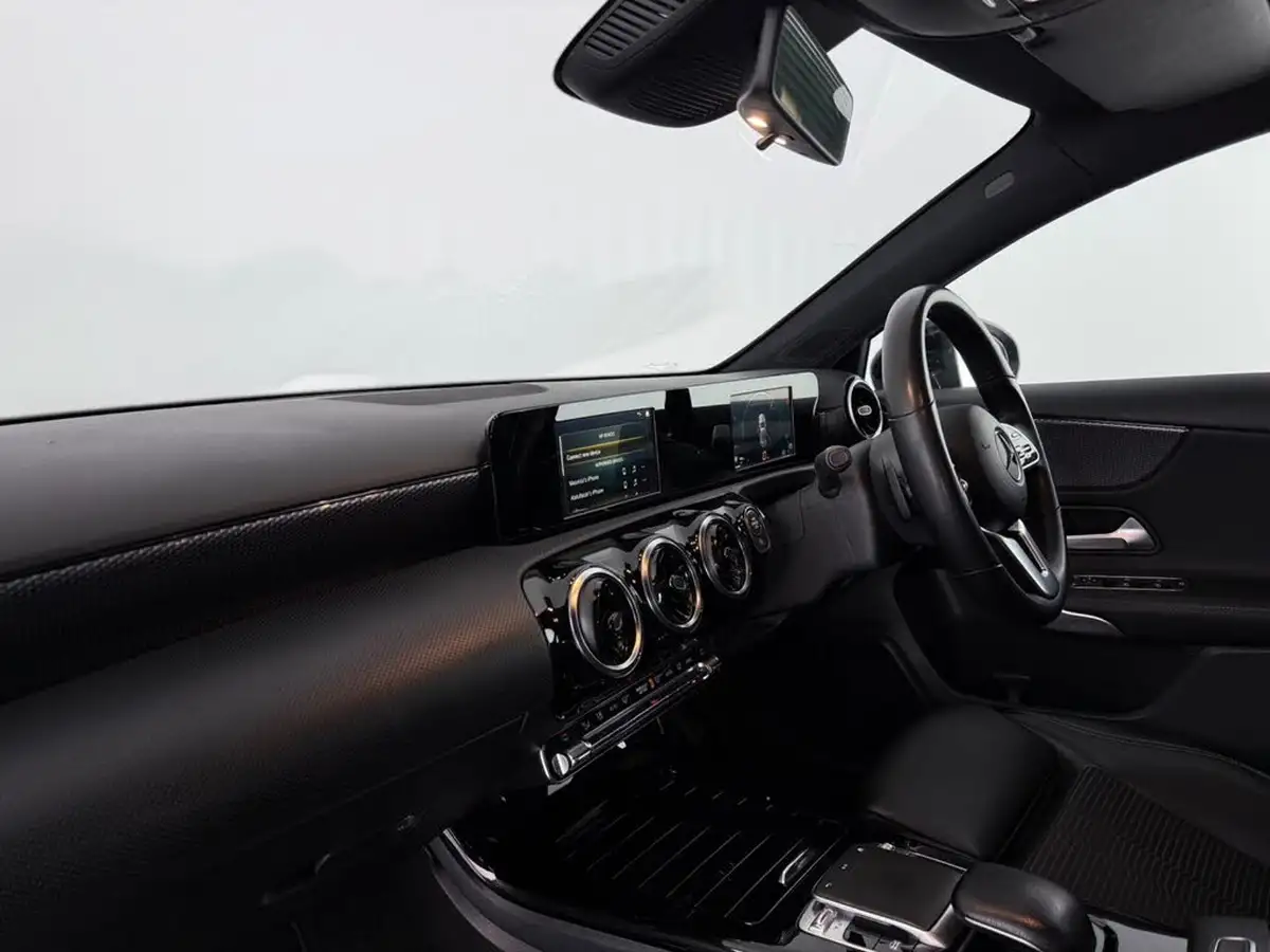 2019-mercedes-benz-a-class-15d-a180d-sport-hatchback-5d-7g-dct-big-19
