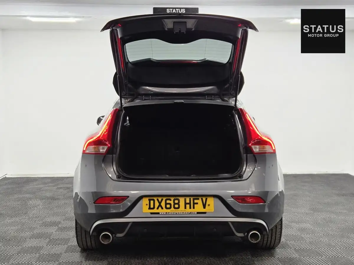 2018-volvo-v40-15-t3-r-design-pro-big-7