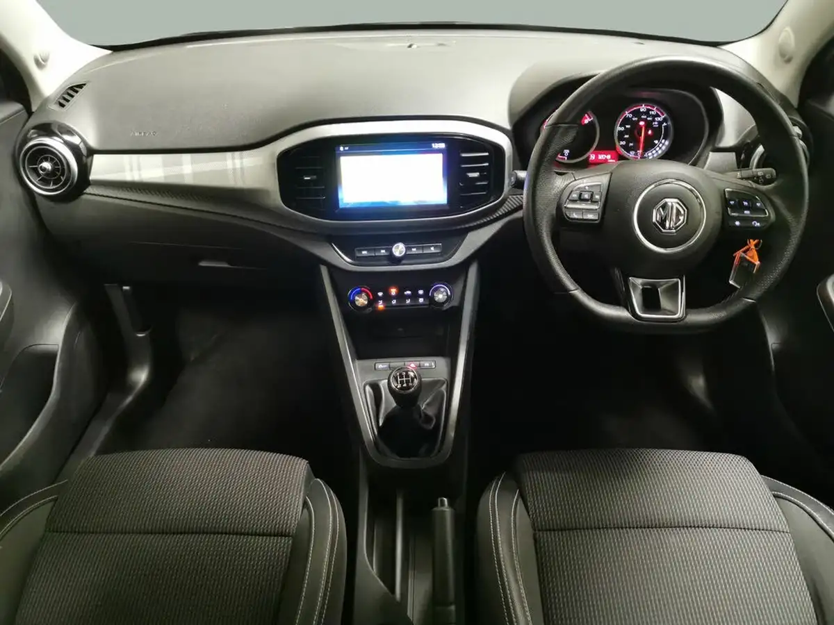 2023-mg-mg3-15-vti-tech-exclusive-nav-big-8