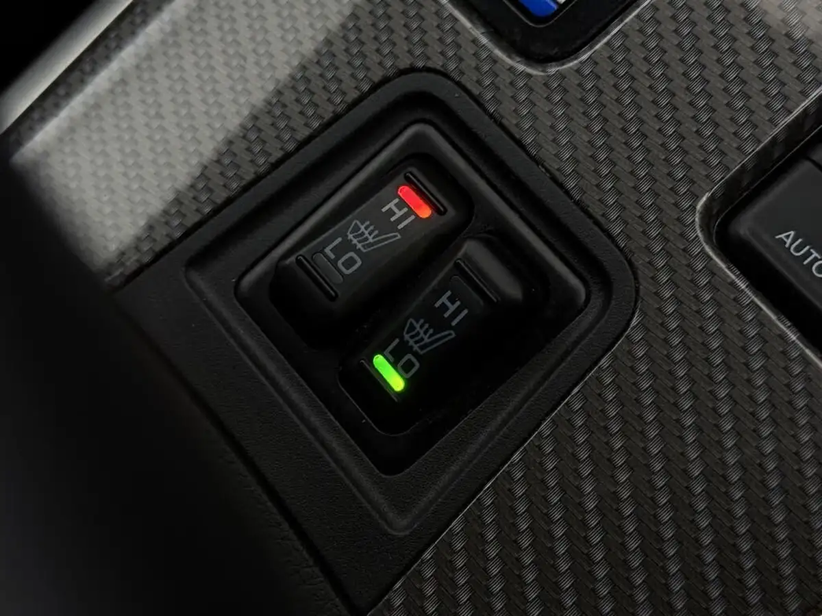 2018-mitsubishi-outlander-24-4h-phev-big-41