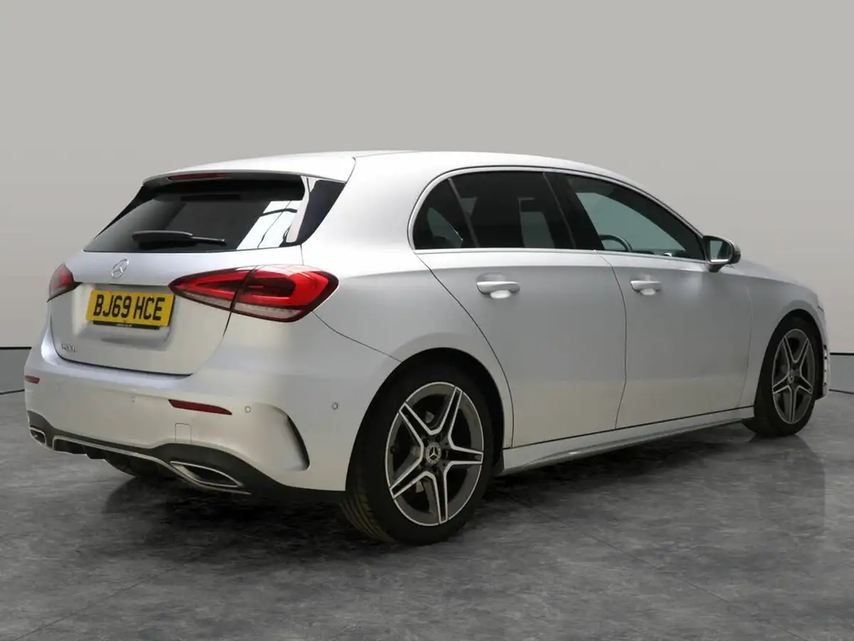 2019-mercedes-benz-a-class-13-a200-amg-line-executive-hatchback-5d-big-10