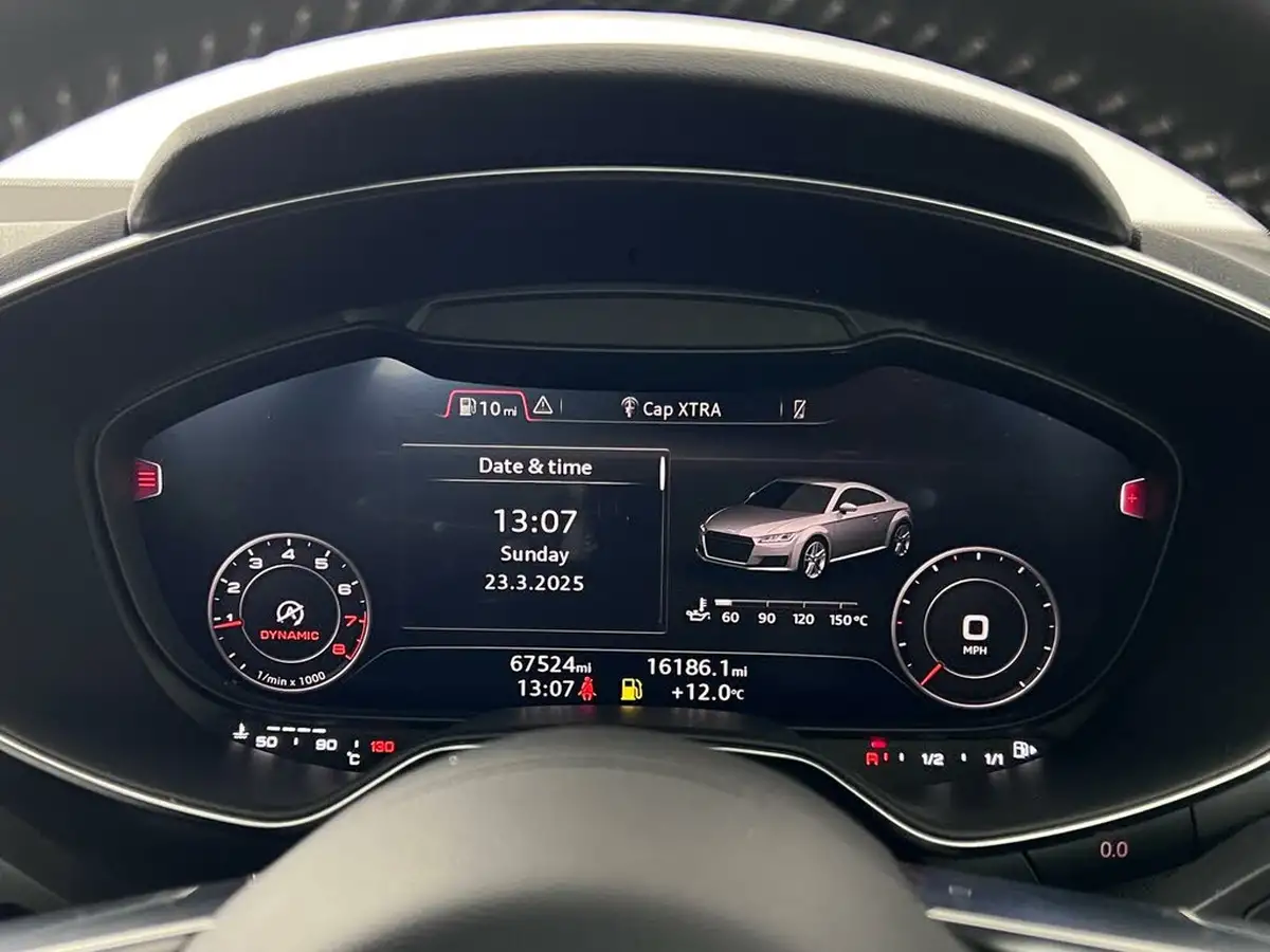 2016-audi-tt-coupe-20-tfsi-s-line-big-24