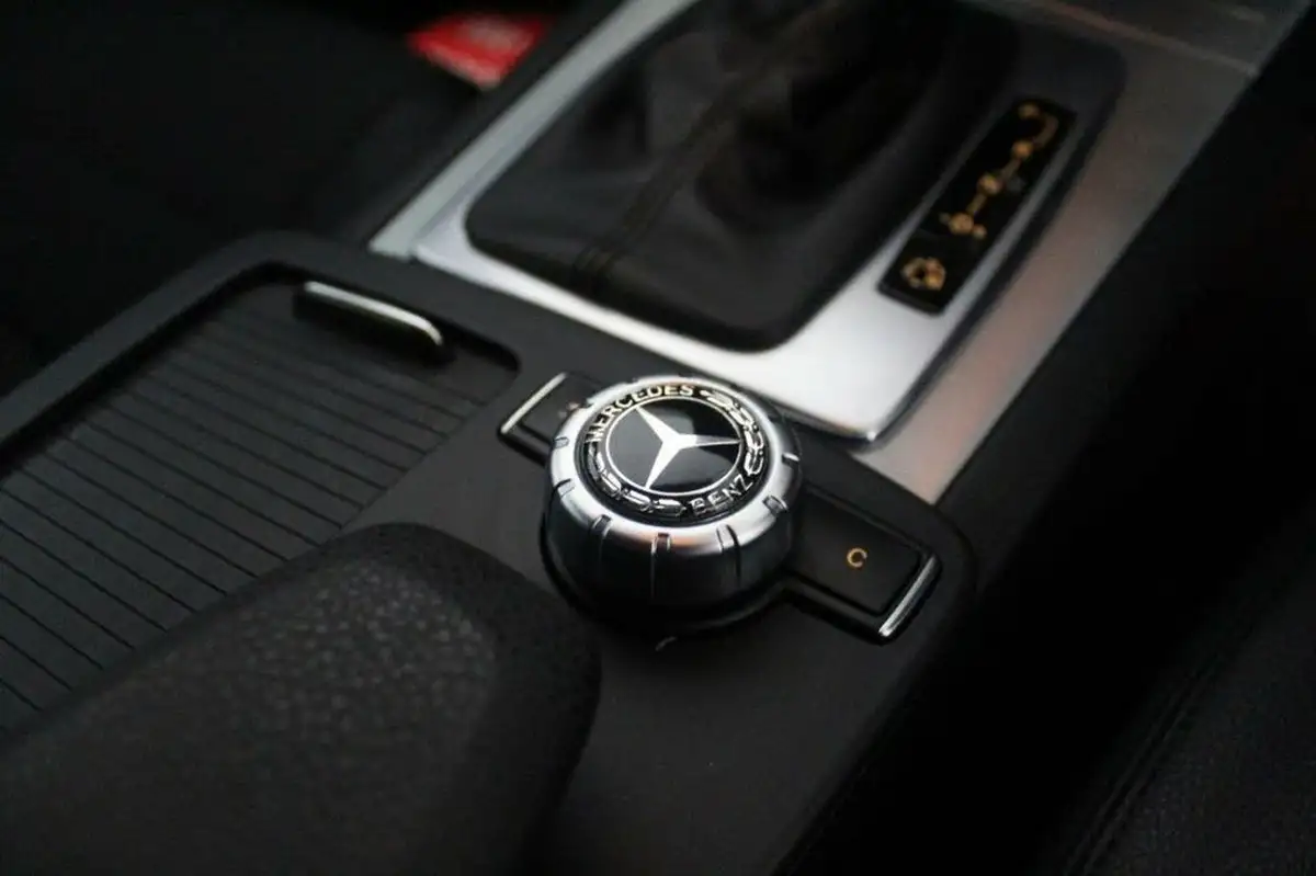 2012-mercedes-benz-c-class-21td-c220-cdi-amg-sport-168bhp-cdi-coupe-2d-7g-tronic-plus-big-29