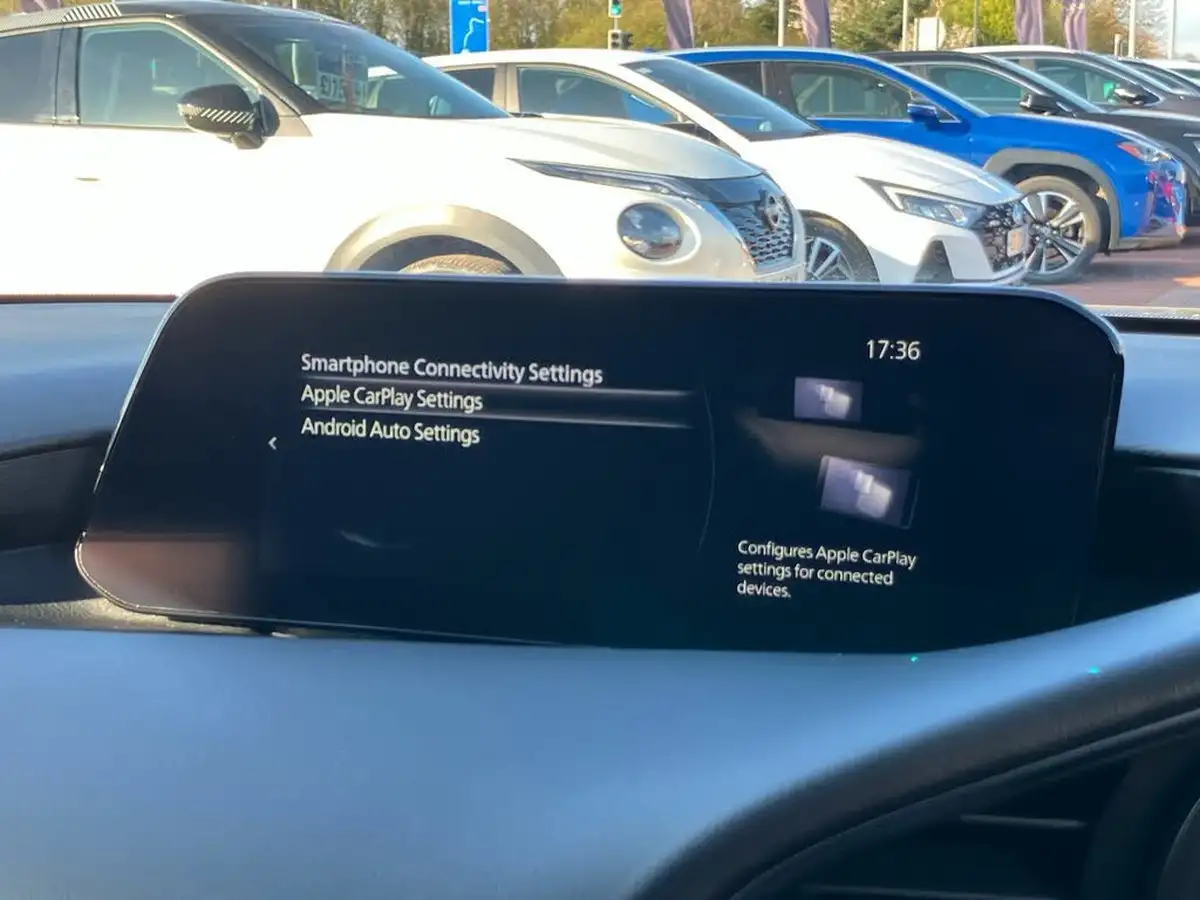2022-mazda-mazda3-20-sport-lux-122ps-hatchback-5d-big-22
