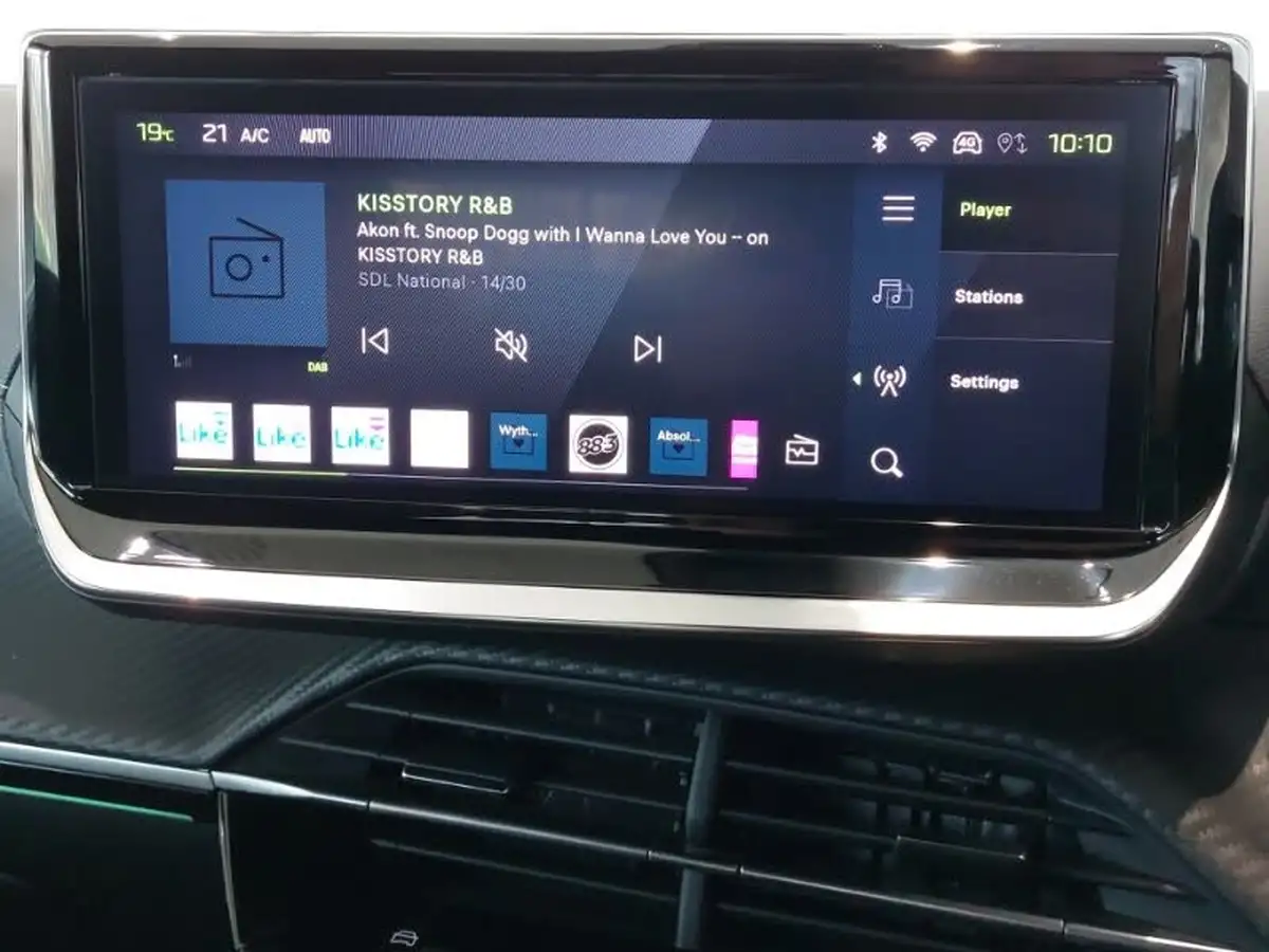 2024-peugeot-2008-suv-12-puretech-gt-130ps-eat8-big-9
