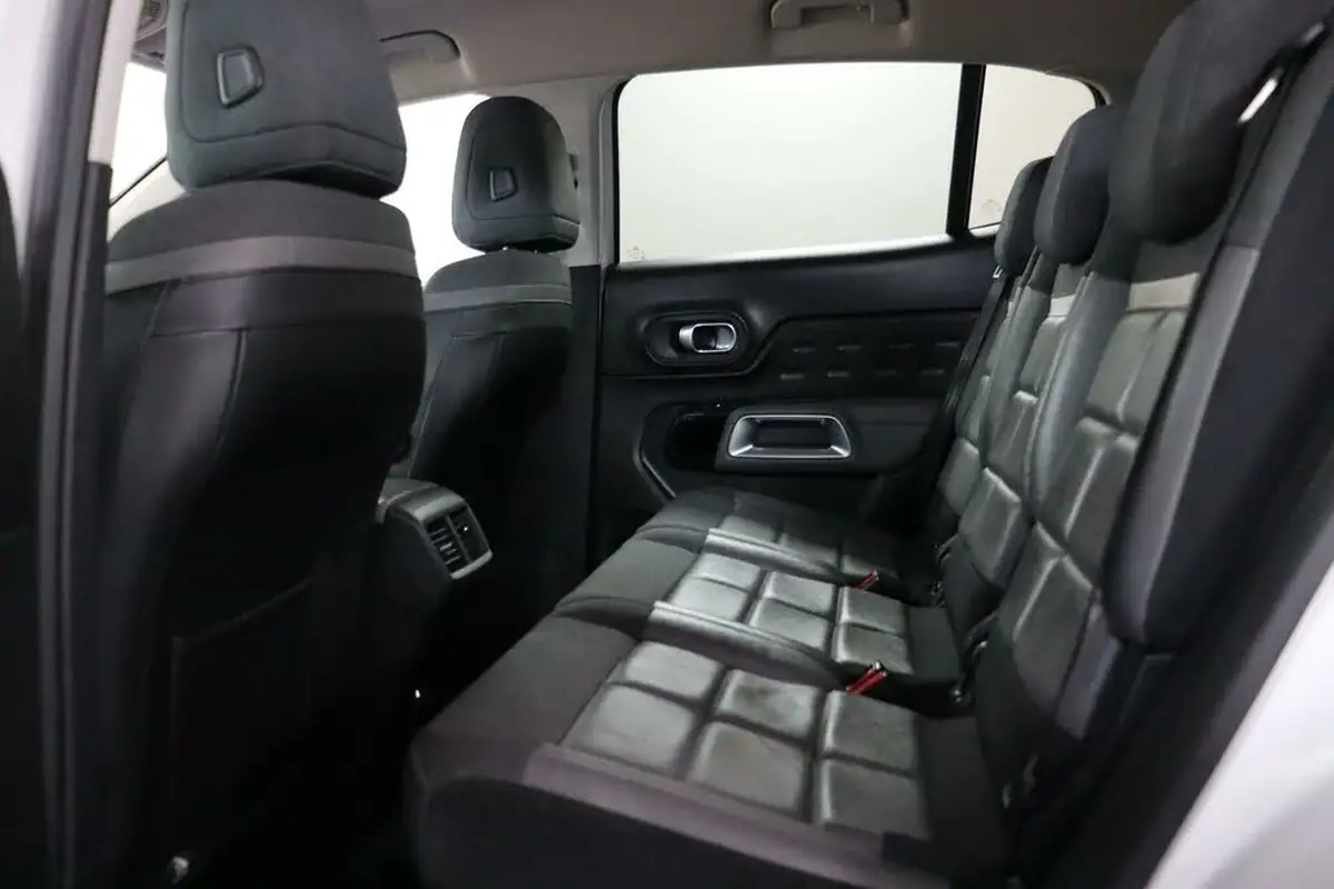 2019-citroen-c5-aircross-12-puretech-flair-big-37