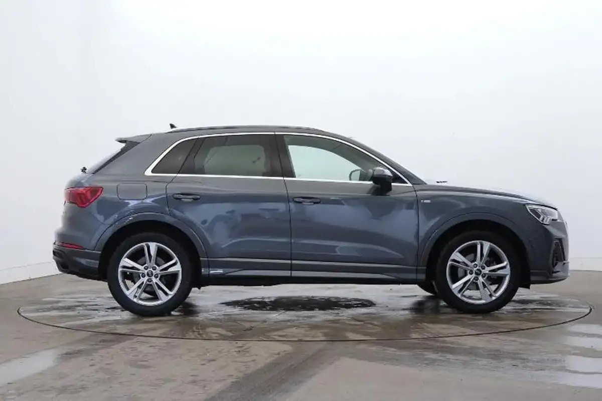 2024-audi-q3-15-35-tfsi-s-line-station-wagon-tronic-big-16