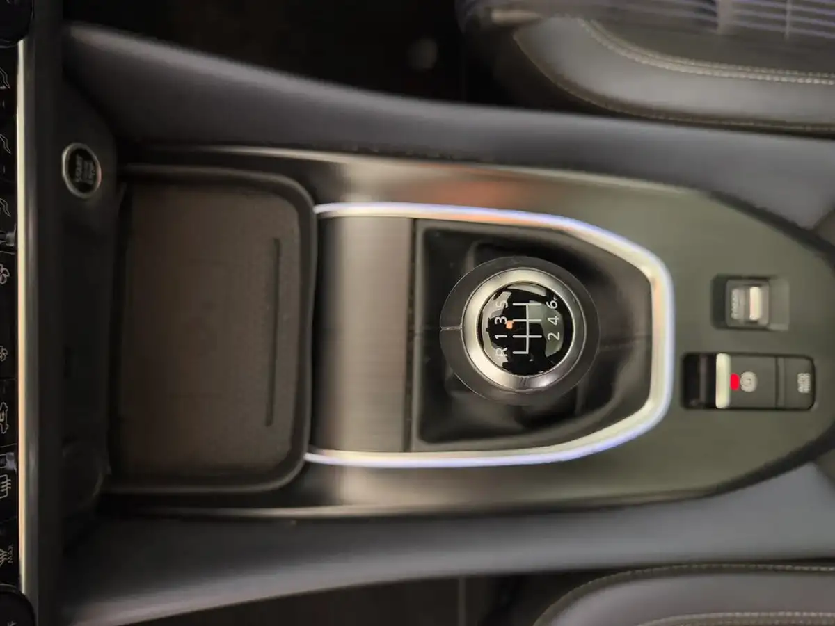 2022-nissan-qashqai-13-dig-t-tekna-140ps-big-16