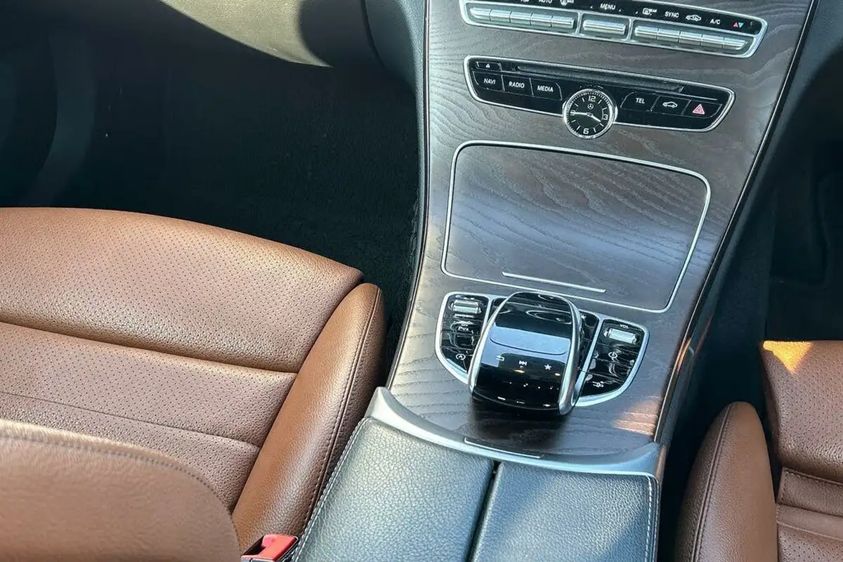 2018-mercedes-benz-c-class-21d-c250d-amg-line-premium-plusss-coupe-2d-big-16