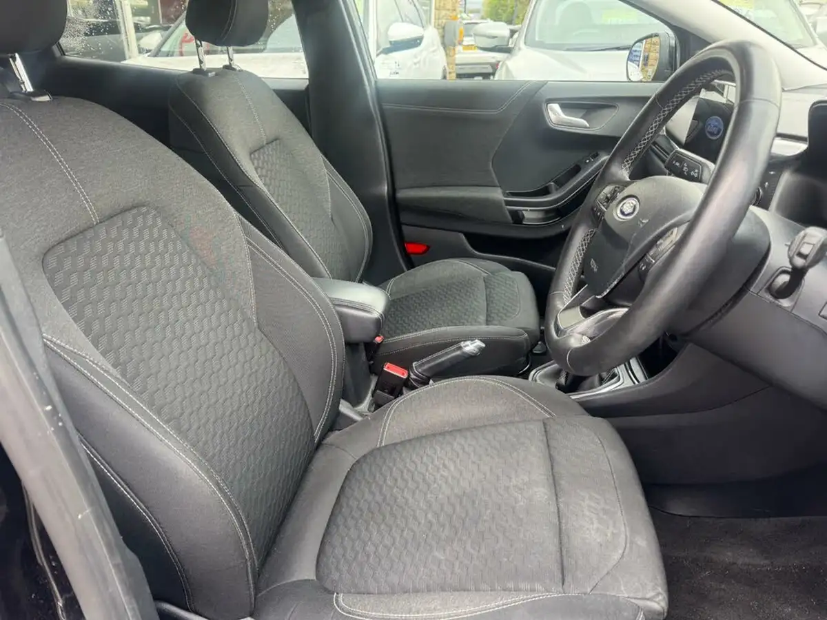 2020-ford-puma-suv-10-titanium-first-edition-big-7