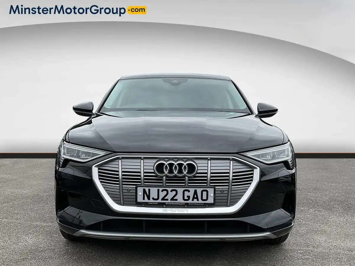 2022-audi-e-tron-55e-technik-station-wagon-big-4