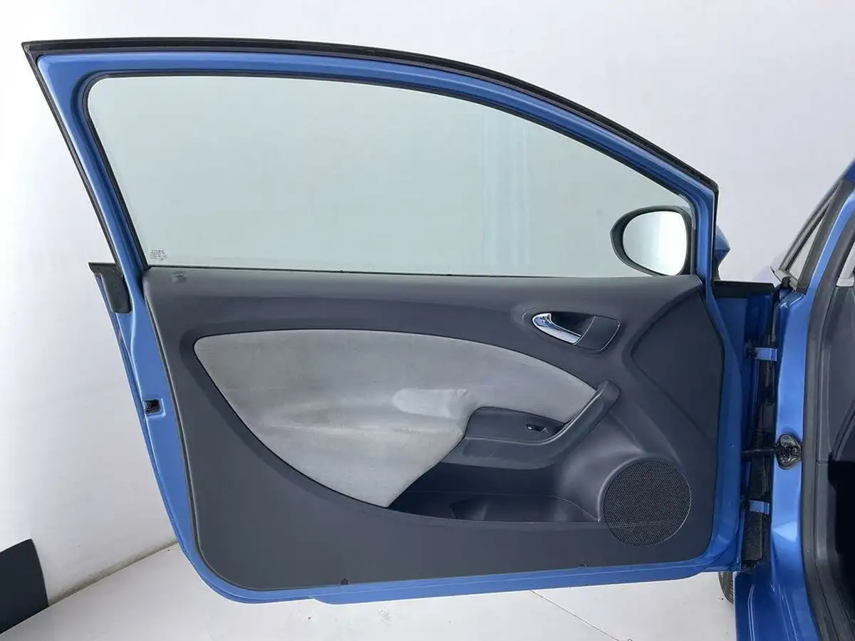 2014-seat-ibiza-14-toca-16v-85ps-sportcoupe-3d-big-17