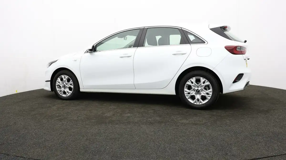 2021-kia-ceed-10-t-gdi-2-hatchback-big-64