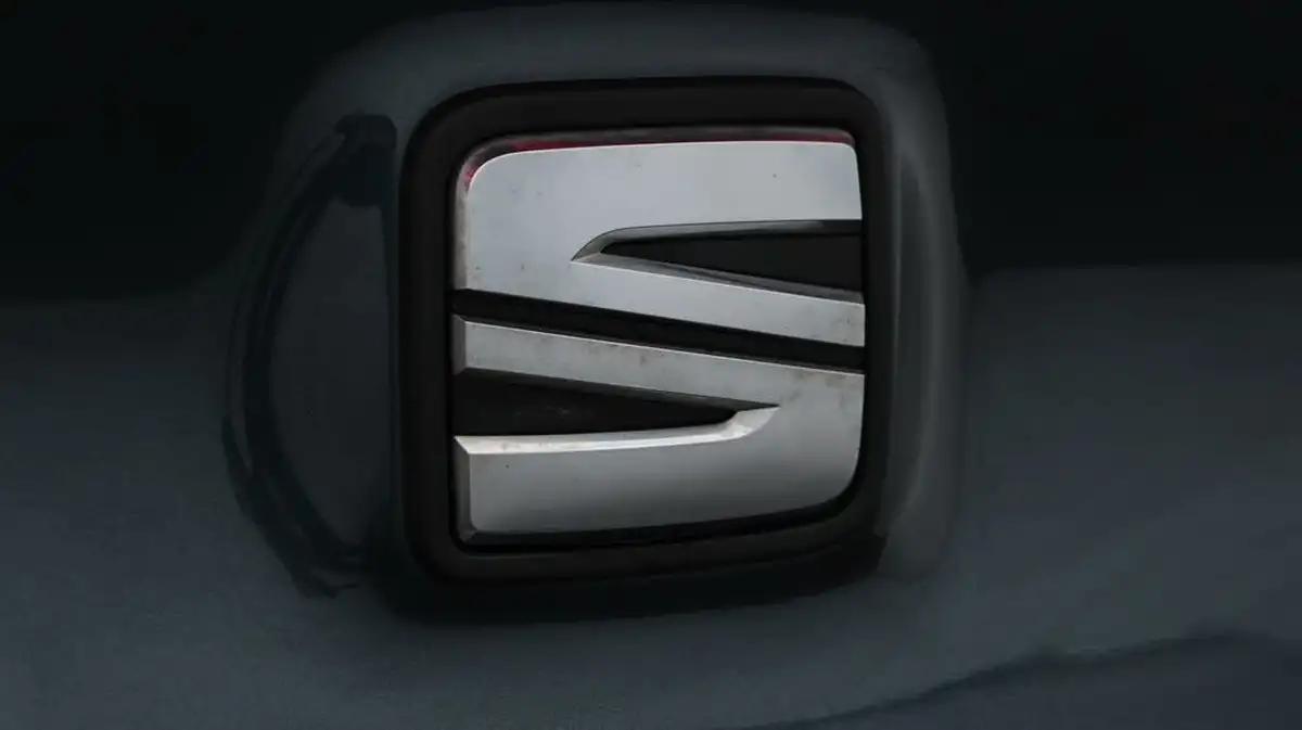 2021-seat-leon-14-e-hybrid-fr-hatchback-big-20