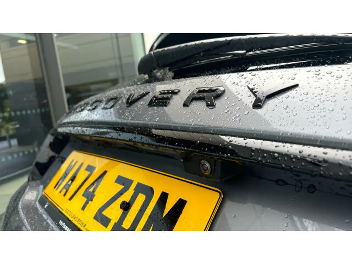 2024-land-rover-discovery-sport-15-p300e-dynamic-se-big-11