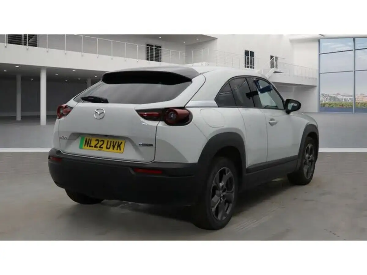 2022-mazda-mx-30-e-sport-lux-big-8