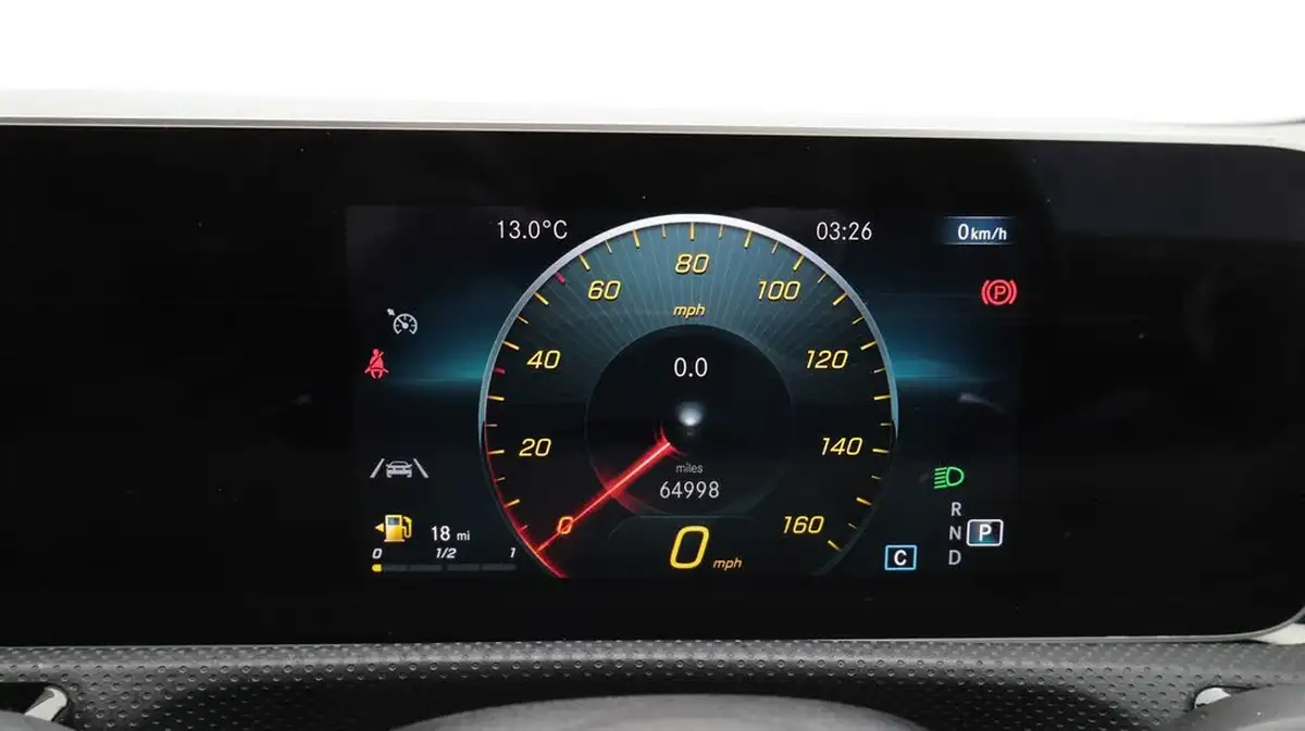 2019-mercedes-benz-a-class-15d-a180d-amg-line-executive-hatchback-5d-7g-dct-big-10