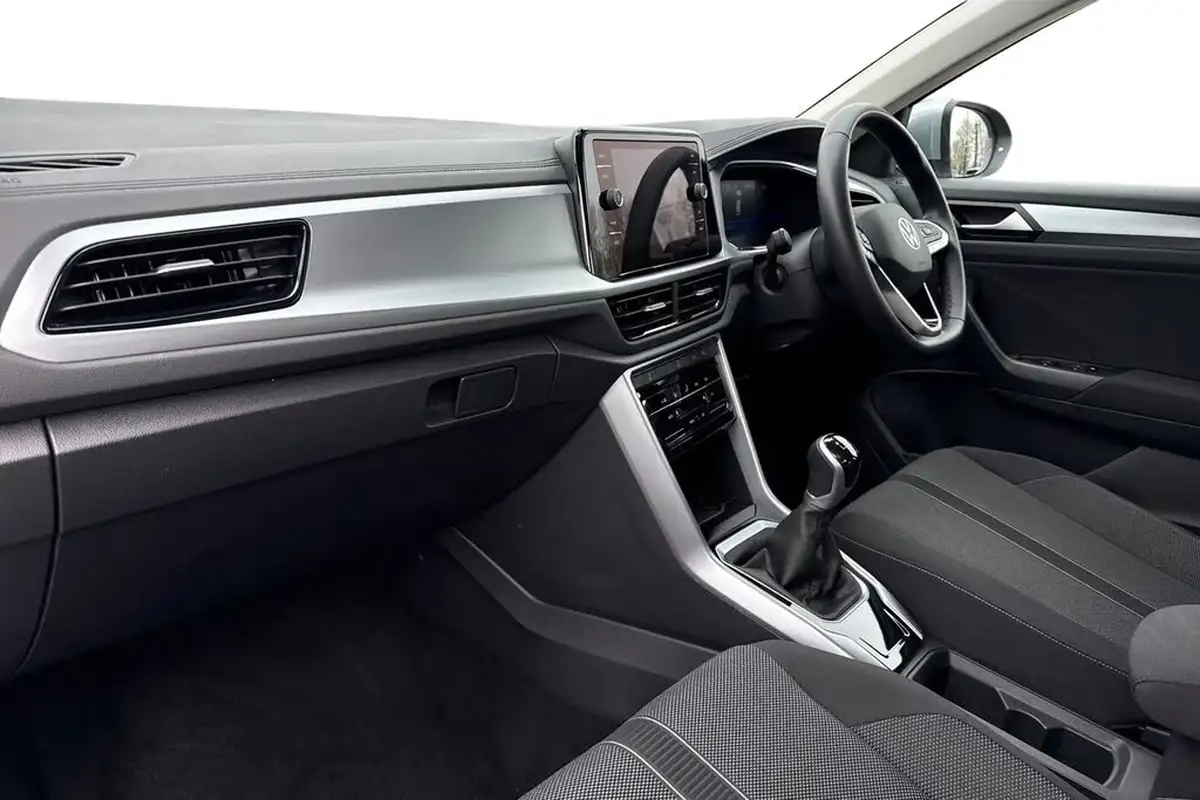 2024-volkswagen-t-roc-10-tsi-life-110ps-big-13