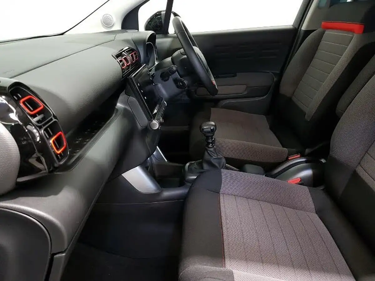2021-citroen-c3-aircross-12-puretech-shine-plus-110ps-big-4