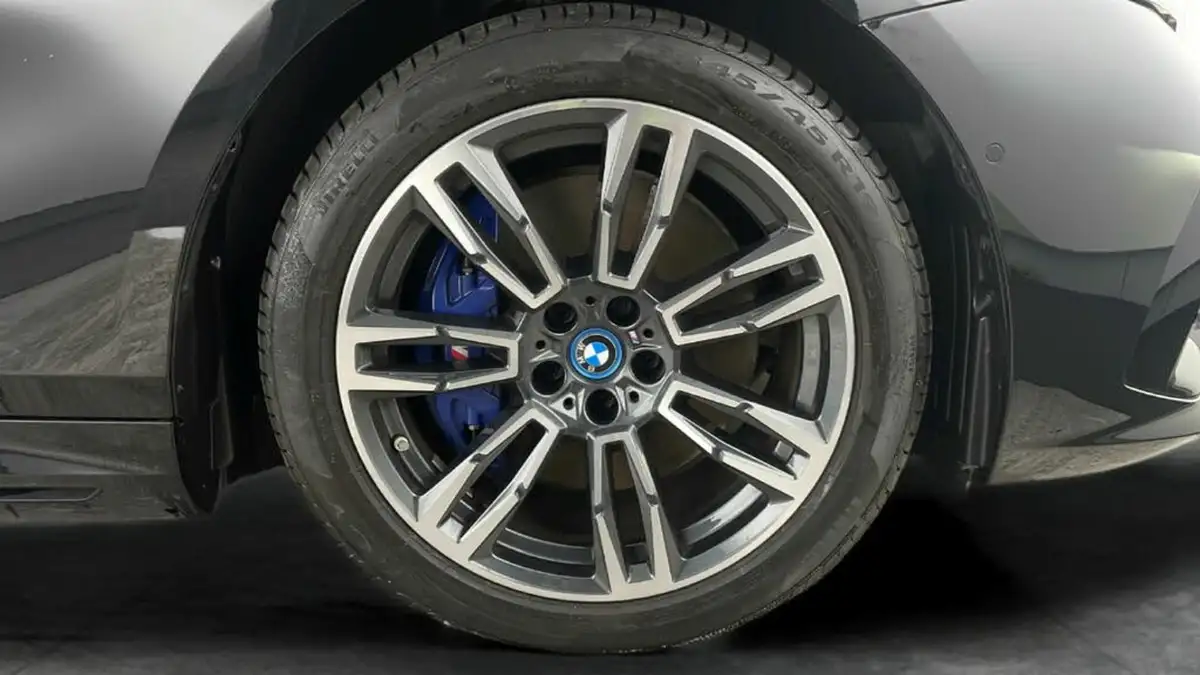 2024-bmw-5-series-e-i5-edrive40-m-sport-saloon-4d-big-19
